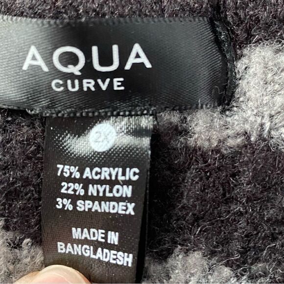 Aqua Curve Black Gray Zebra Cardigan Sweater Size 2X New with tags - Picture 3 of 9